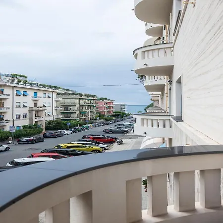 Moderno Di 3 Locali Feriehus *
